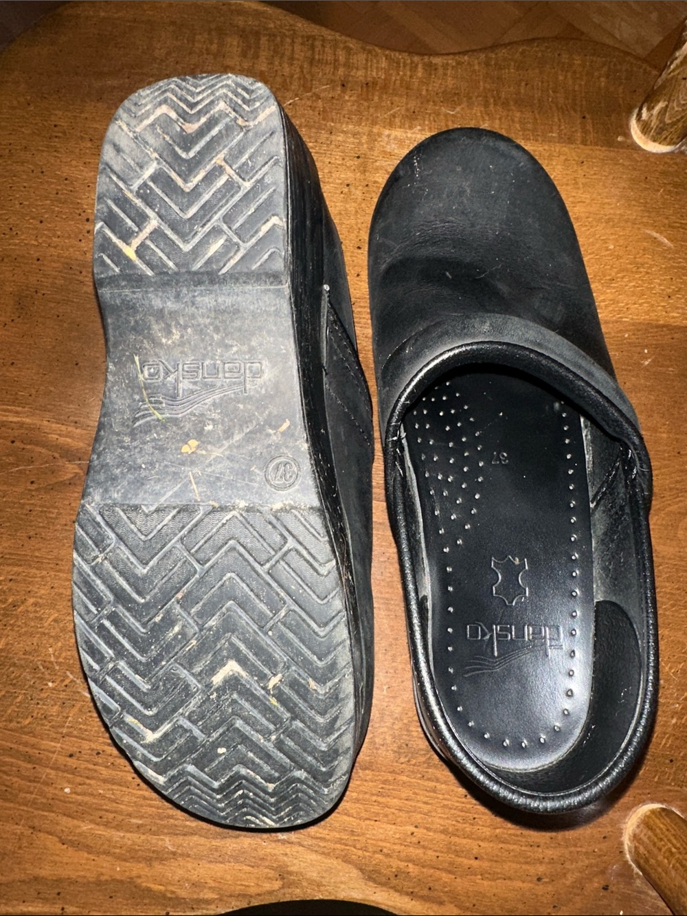 Dansko Black Professional Leather Clogs size 37
